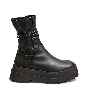 Chunky platform boots